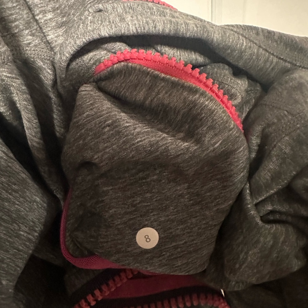 Lululemon Define Jacket * Cuffins, gray with Pink Accents Zippers, sizer 8 - Picture 3 of 4